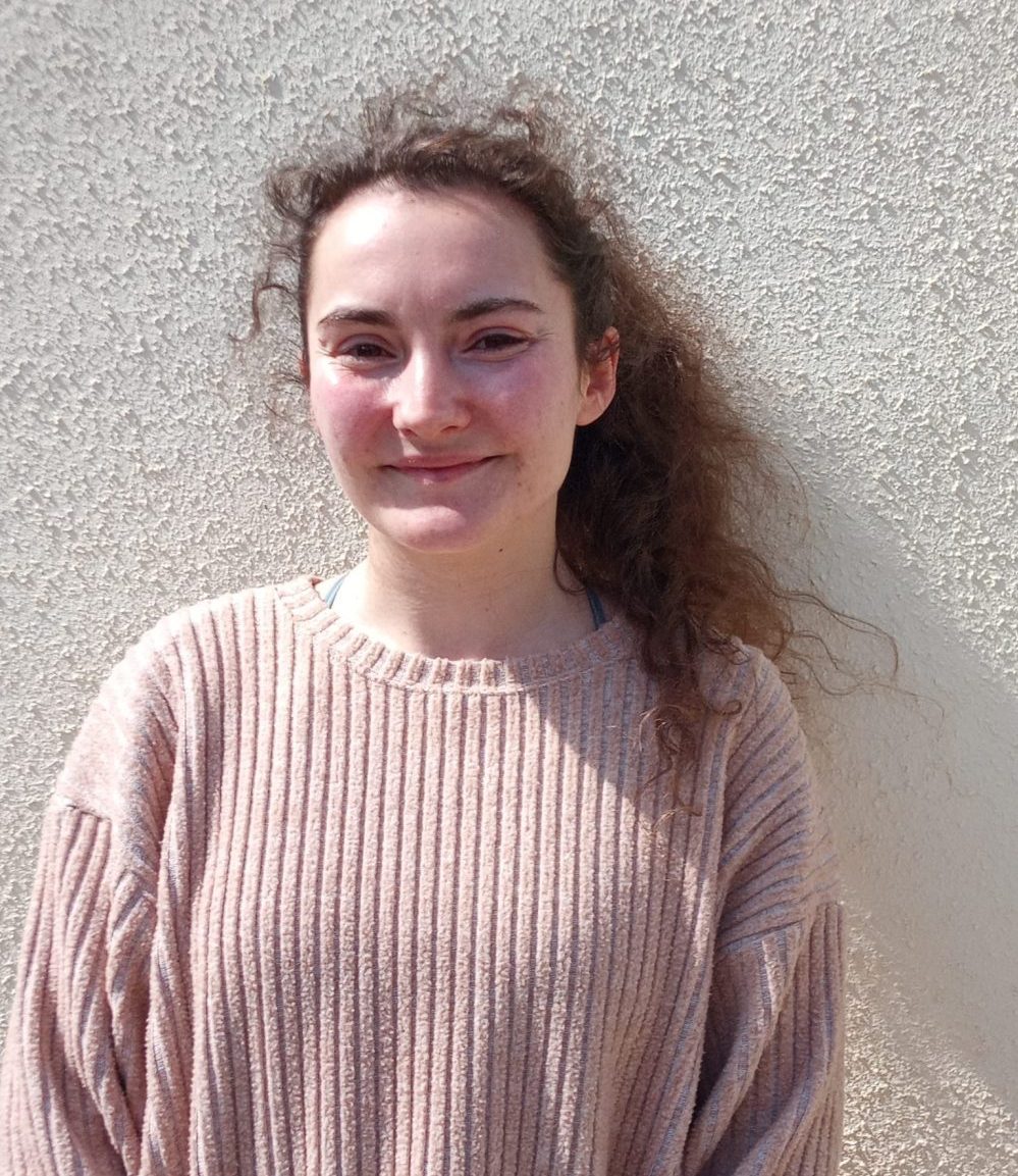 Laura Smith Laura Smith - Child & Family Support Worker